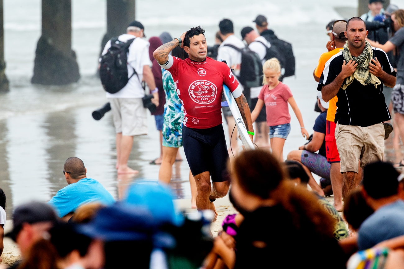 Alex Ribeiro of Brazil advances to the Semifinals of the 2019 VANS US Open of Surfing after winning Quarterfinal Heat 1.&nbsp;&nbsp;&nbsp;© Kenny Morris/WSL